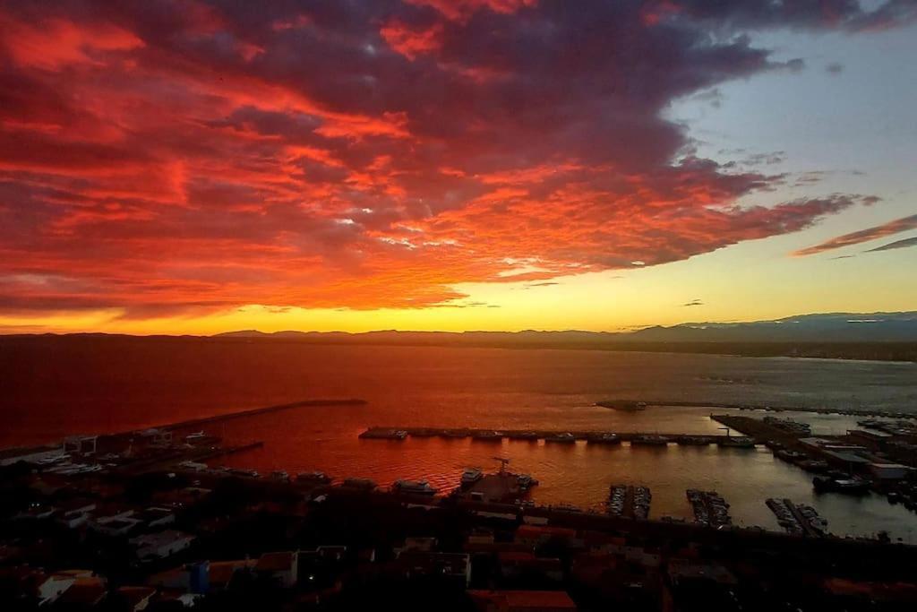Sunsetmare Vacational Apartment Roses Exteriér fotografie